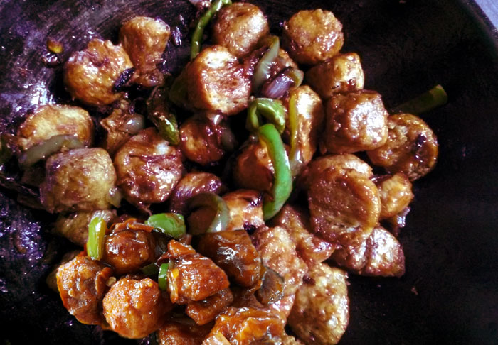 Chilli Soya Chunks (Nuggets) recipe by Nature Bring